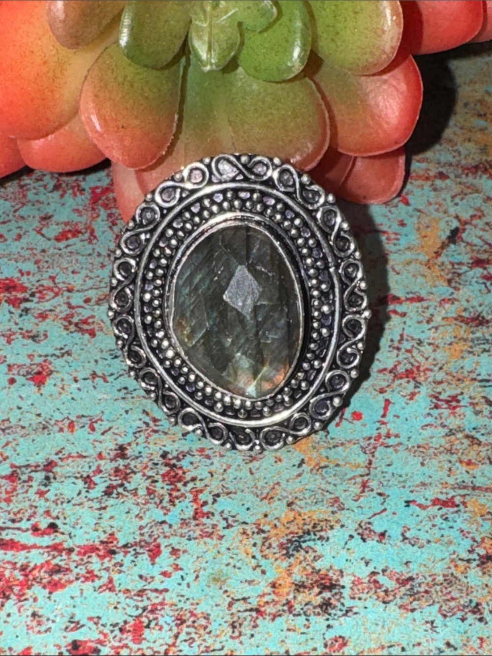 Silver Labradorite Ring - Picture 4 of 10